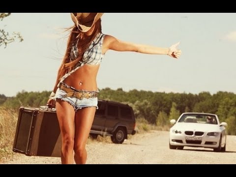 Grand Theft Auto V – HOT Hitchhiker (CRAZY CHICK)